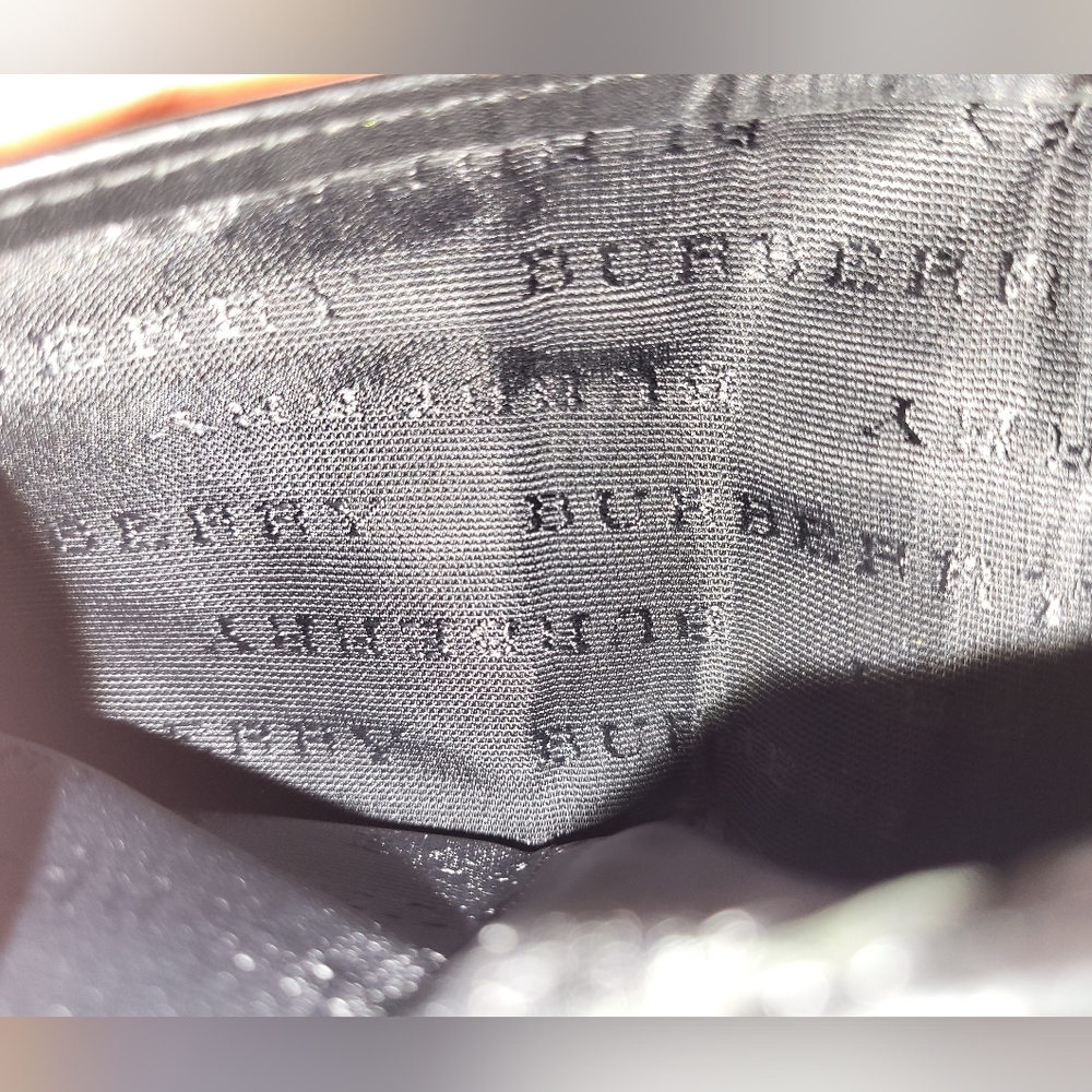 🎠Burberry Black/Beige Haymarket Check Bi-fold Wallet - Picture 4 of 11